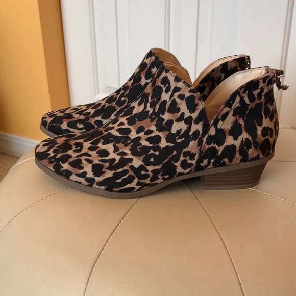 Booties - Picture 5 of 5